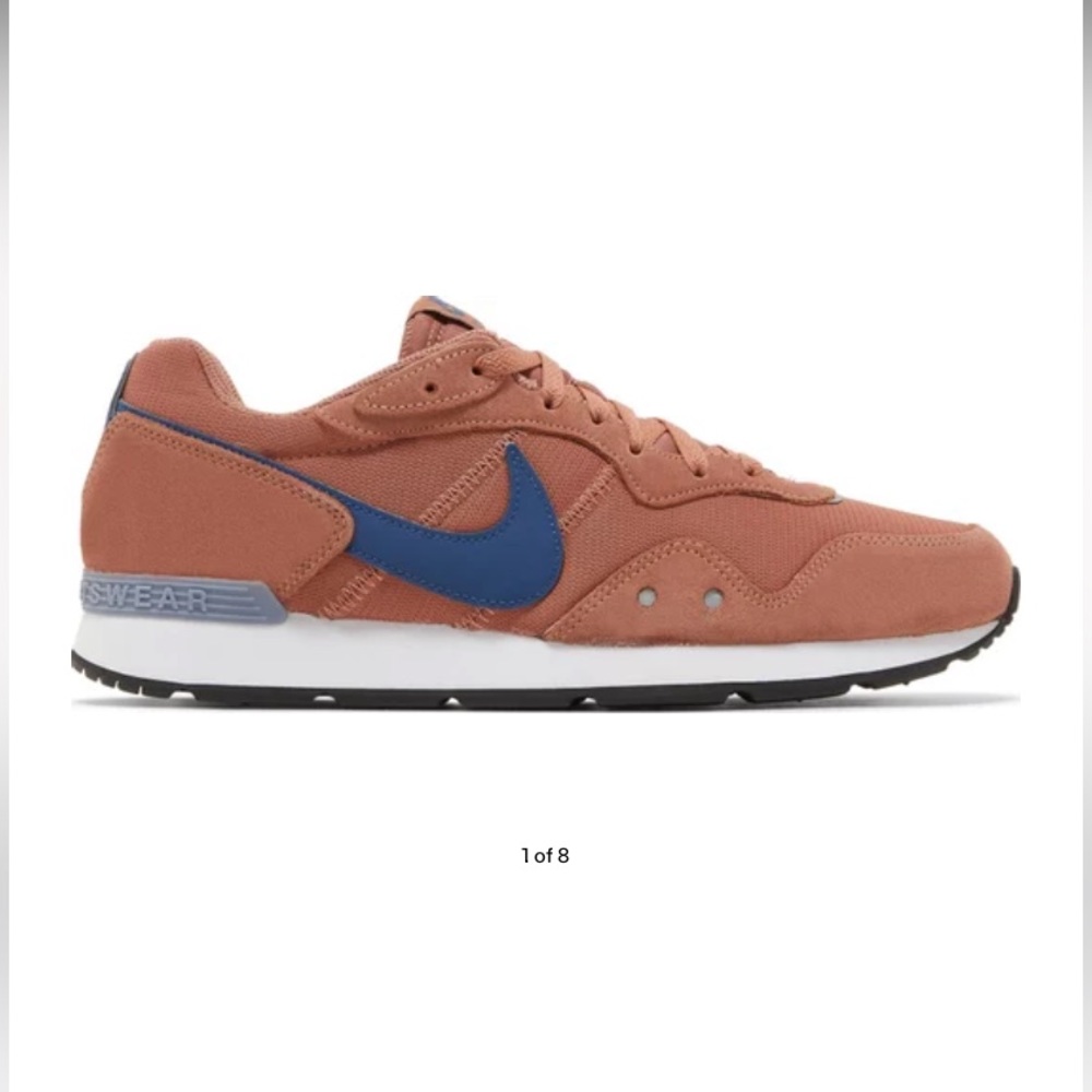 Nike 2022
Venture Runner 'Mineral Clay Mystic Navy' women’s size 8.5, men’s 7
